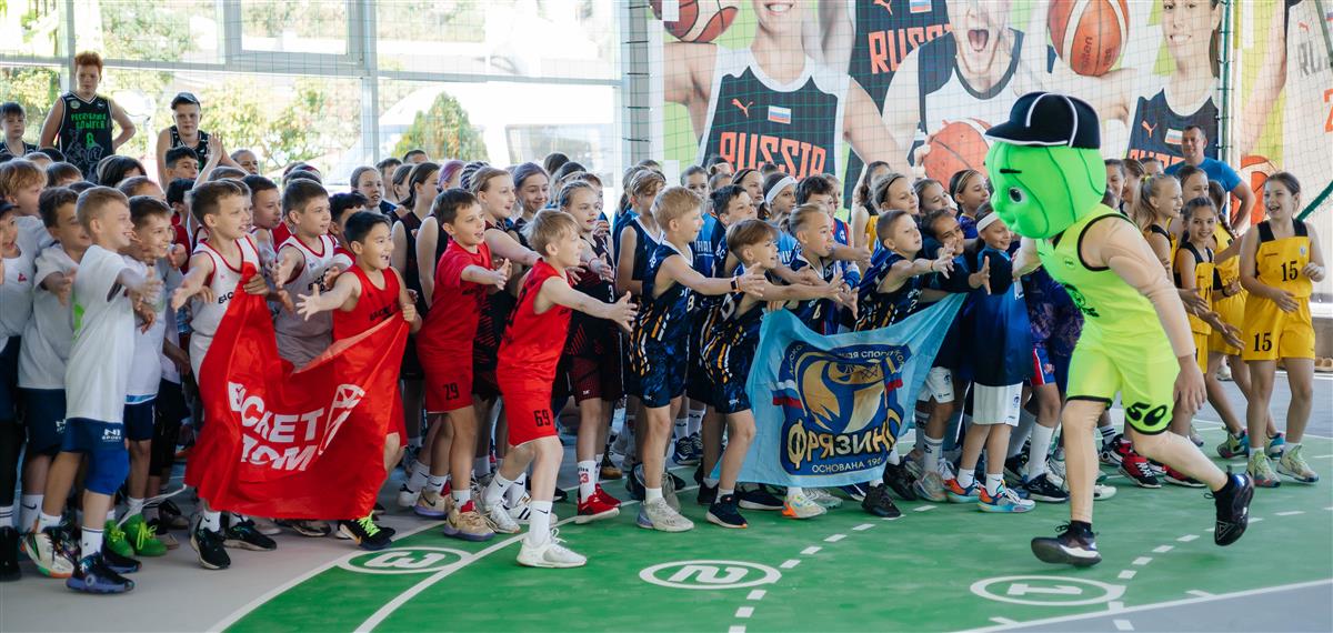 На фестивале «Минибаскет» в Анапе открыли две новые баскетбольные площадки