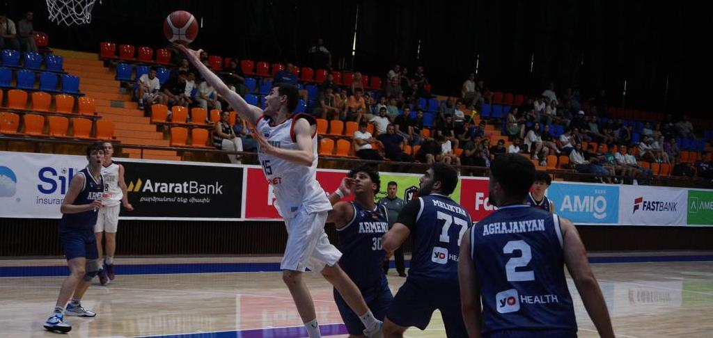 Юниоры U20 вновь сильнее резервной сборной Армении