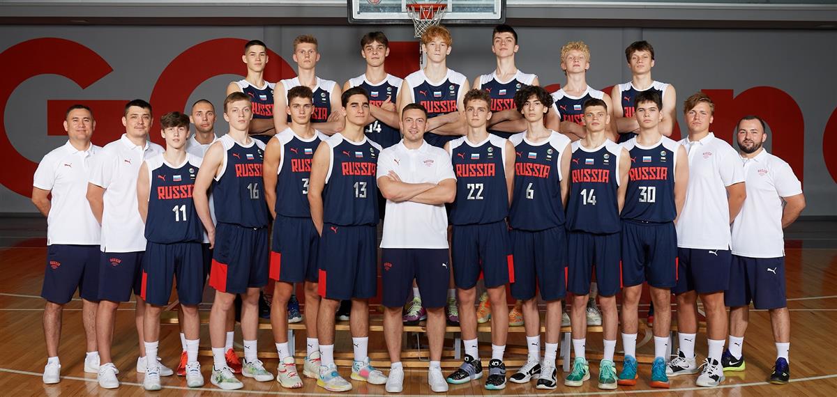 Юниоры U16 отправились на Еврочелленджер